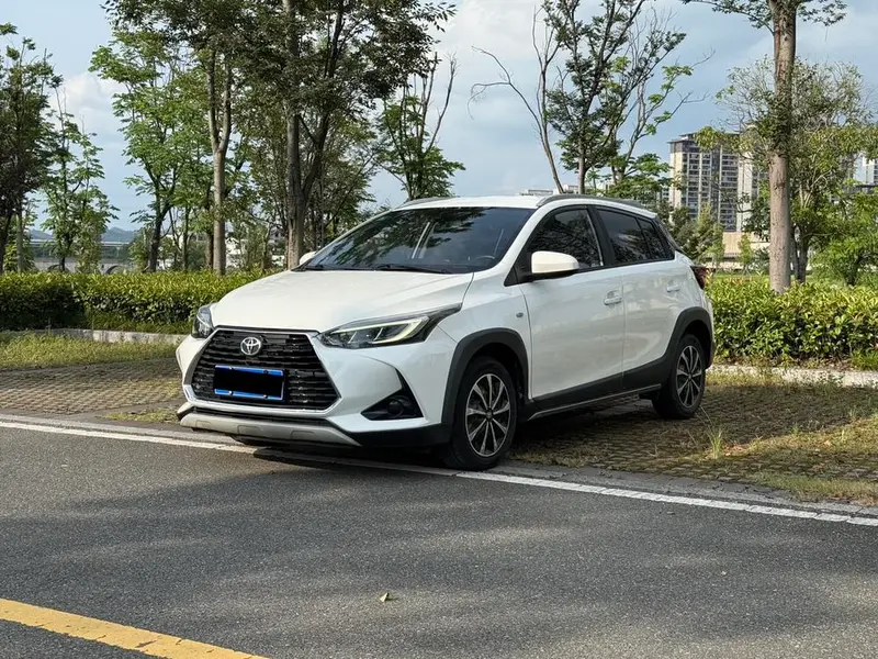 Toyota Yaris L