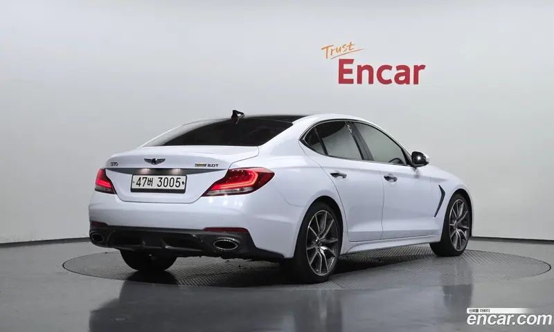 Genesis G70