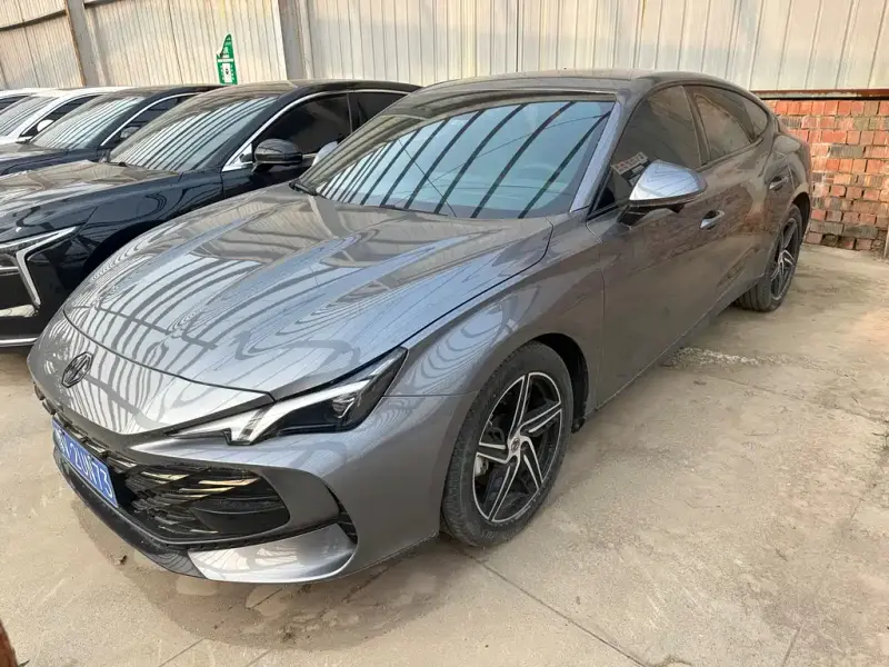 MG MG7