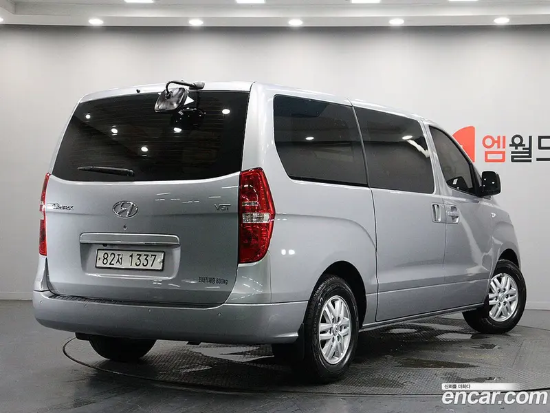 Hyundai H-1