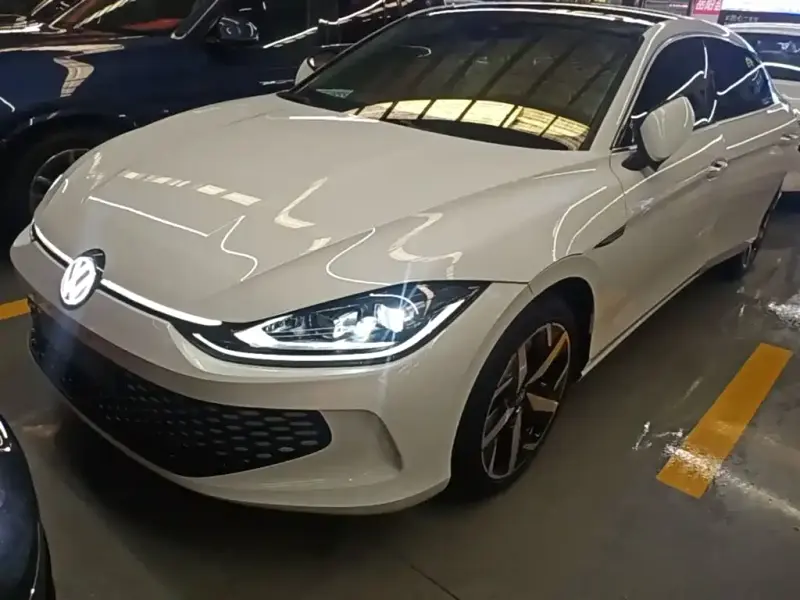 Volkswagen Lamando
