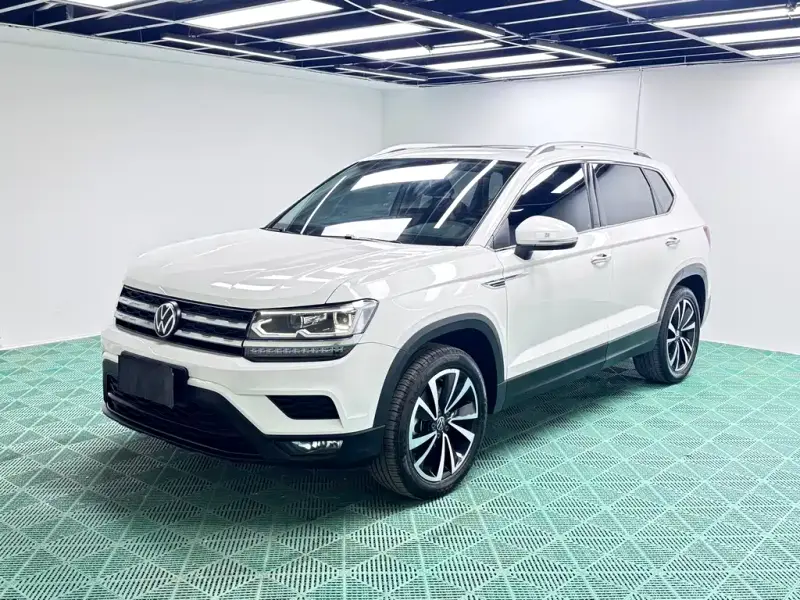 Volkswagen Tharu