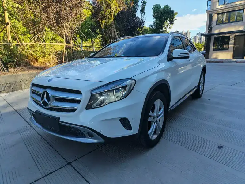 Mercedes-Benz GLA