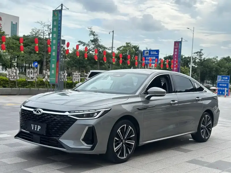 Chery Arrizo 8