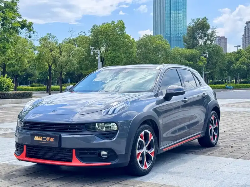 Lynk & Co 02