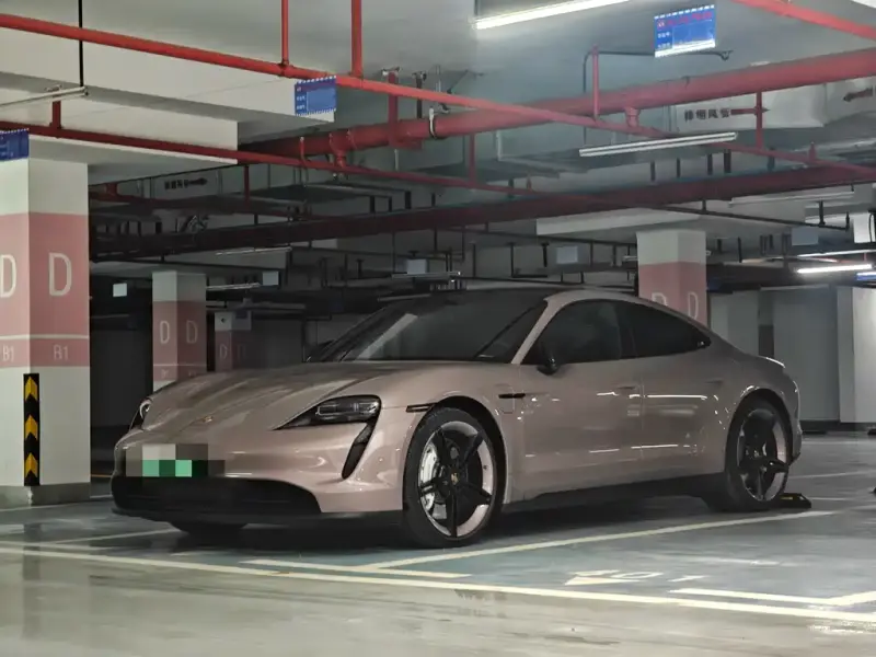 Porsche Taycan