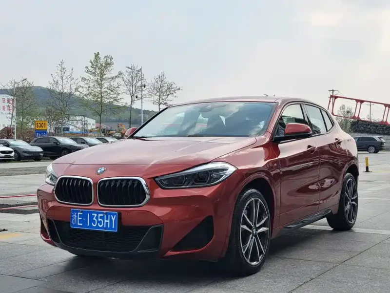 BMW X2