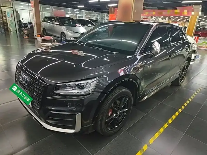 Audi Q2L