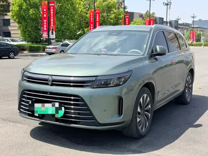 AITO M7