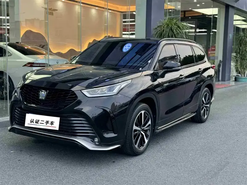 Toyota Crown Kluger