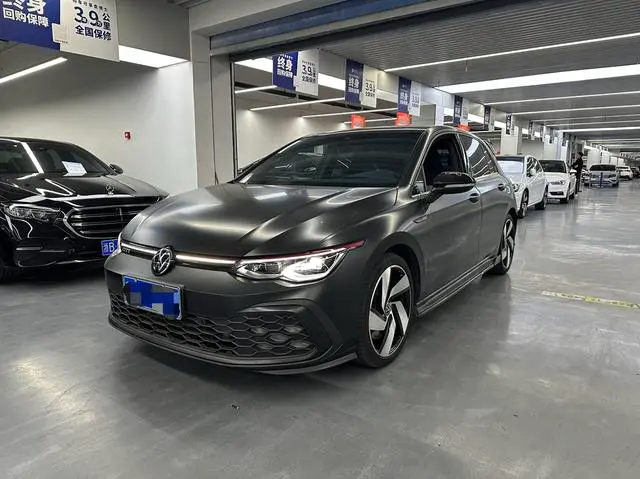 Volkswagen Golf GTI