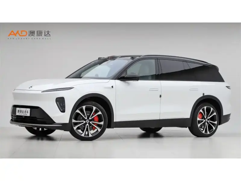 NIO ES8