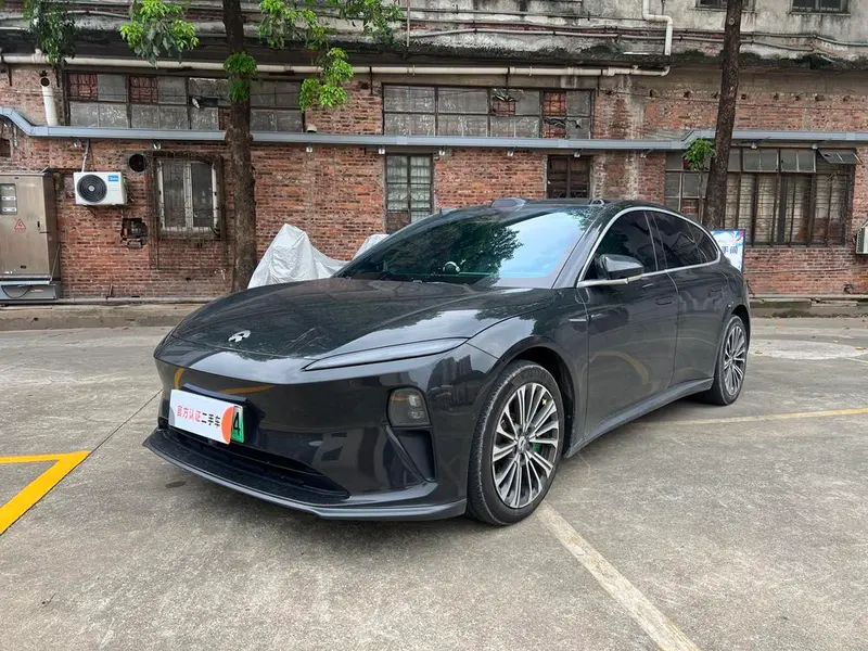 NIO ET5T