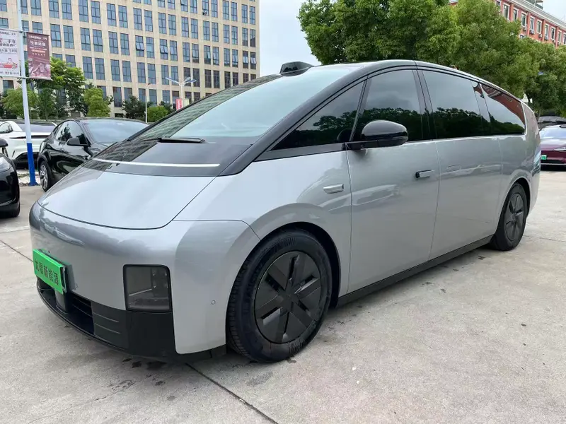 Li Auto MEGA