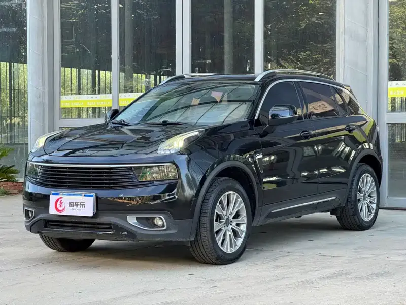 Lynk & Co 01