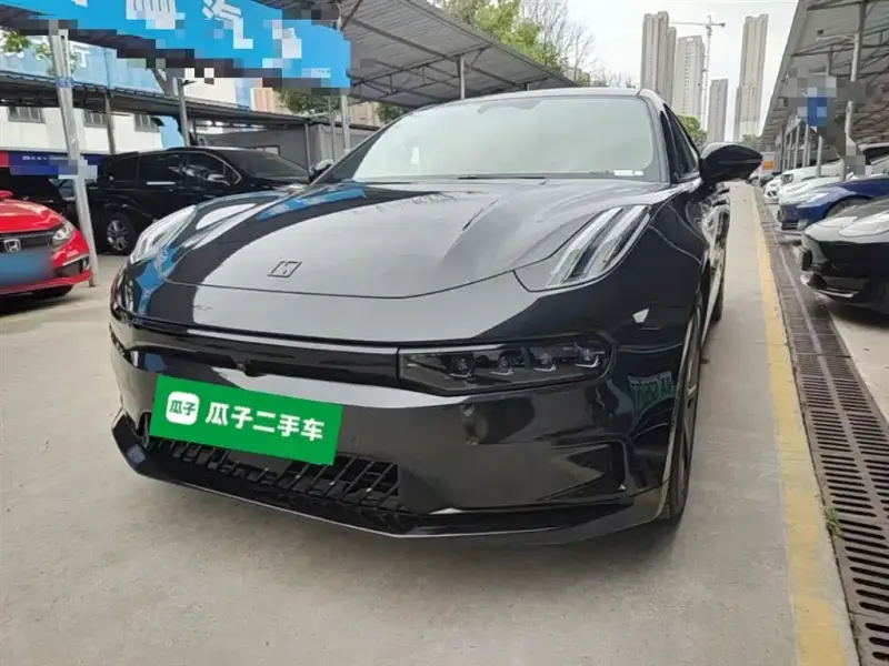 Zeekr 001