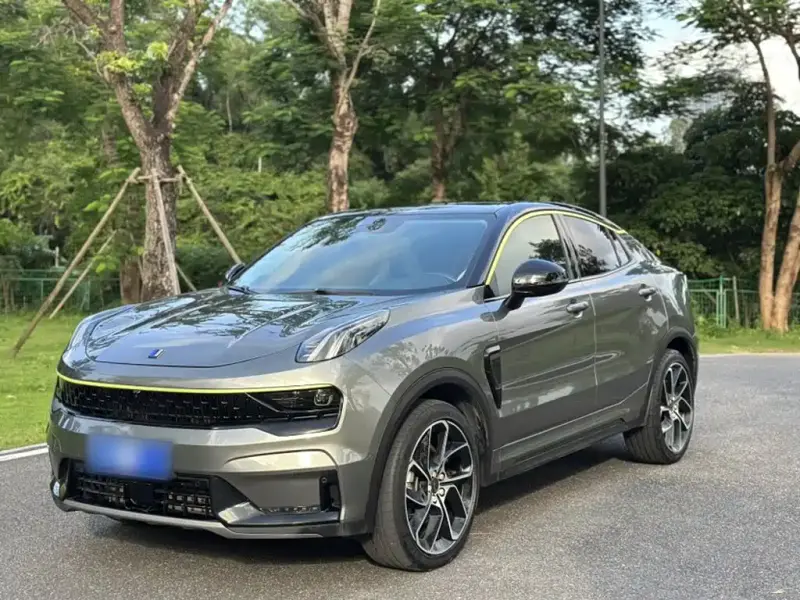 Lynk & Co 05