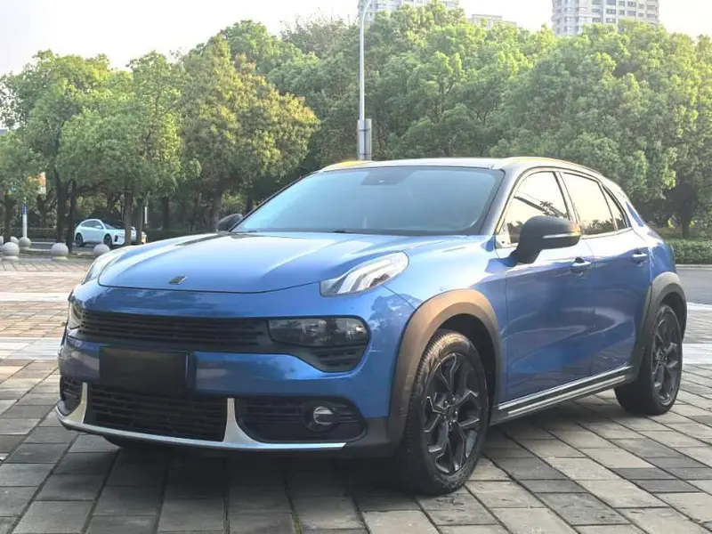 Lynk & Co 02
