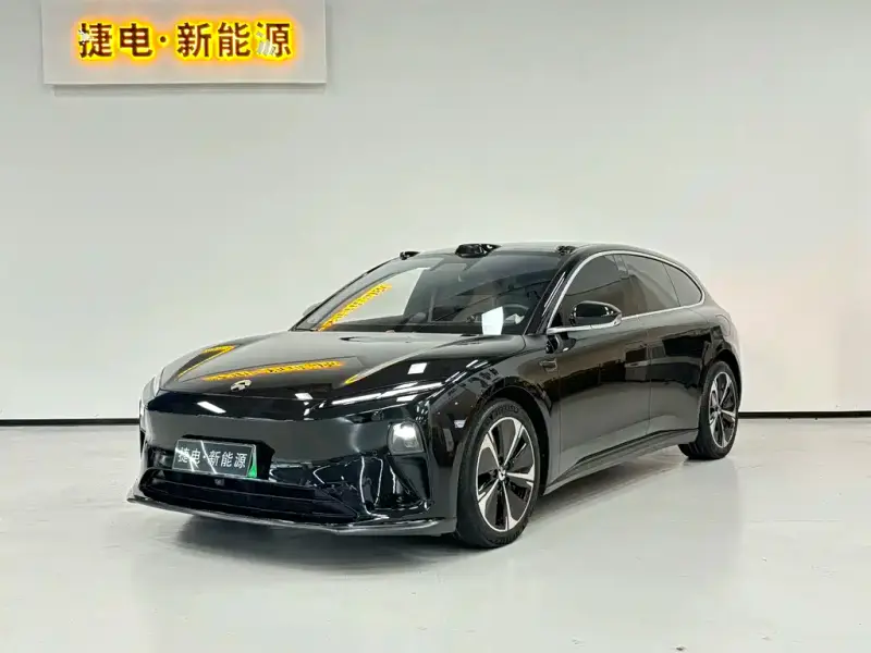 NIO ET5T