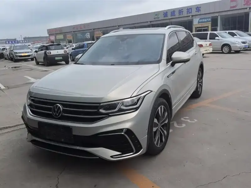 Volkswagen Tiguan L