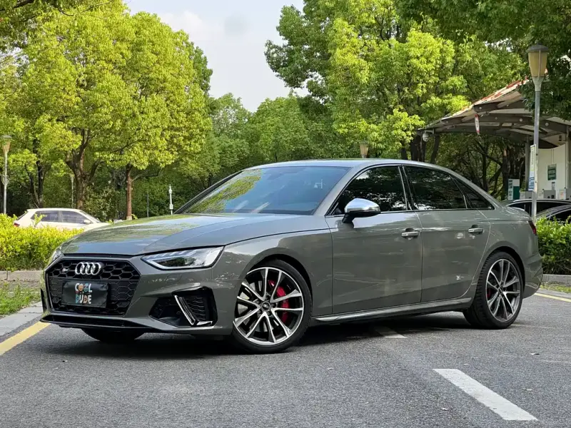 Audi S4