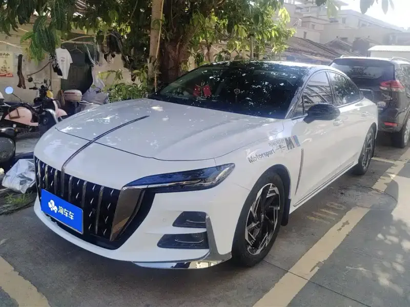 Hongqi H6