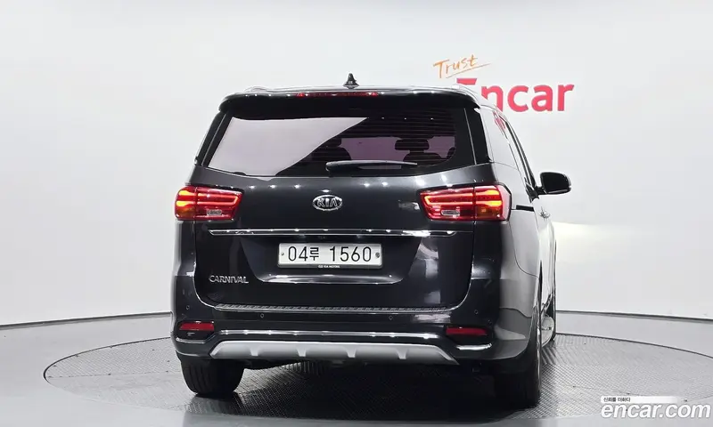 Kia Carnival (Canival)