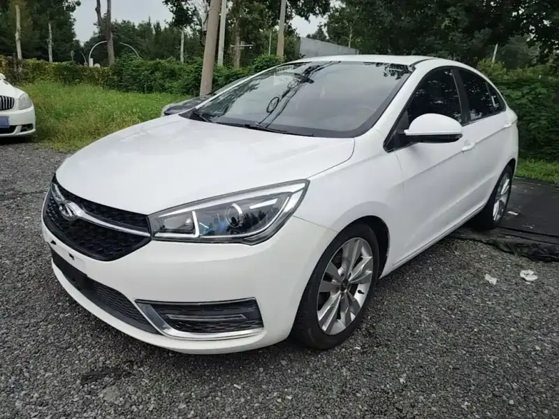 Chery Arrizo 5
