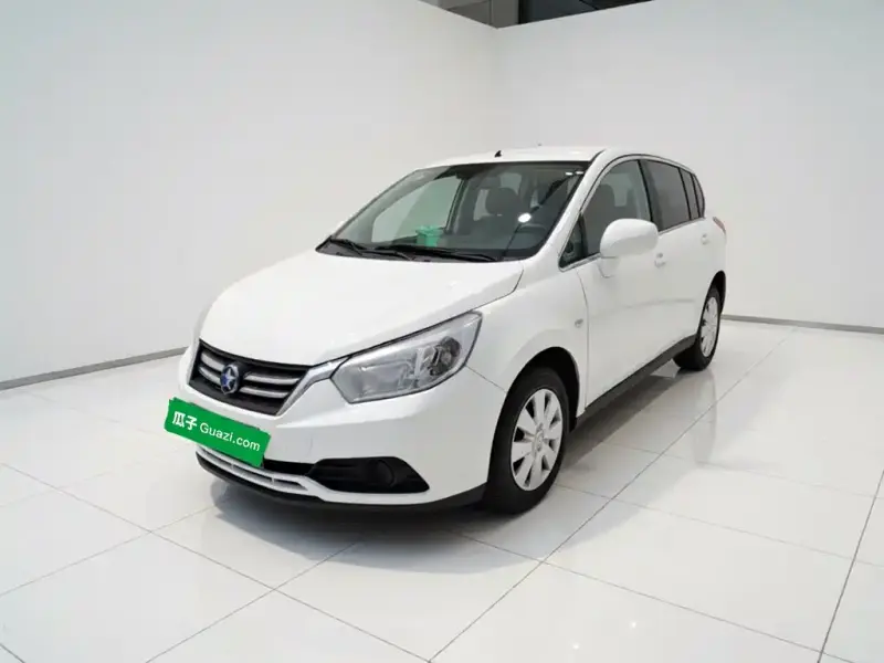 Venucia R50