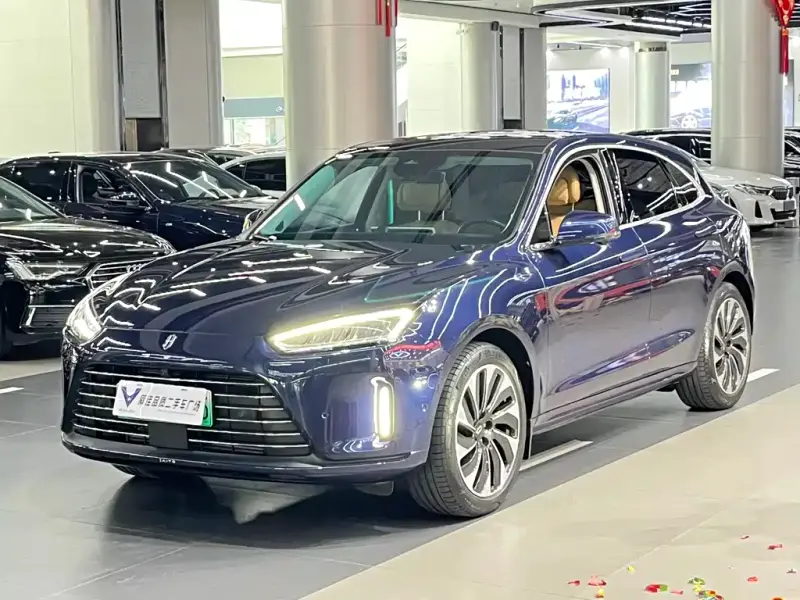 AITO M5