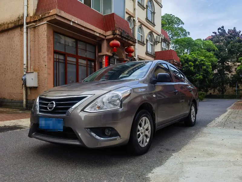 Nissan Sunny
