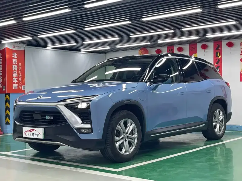 NIO ES8