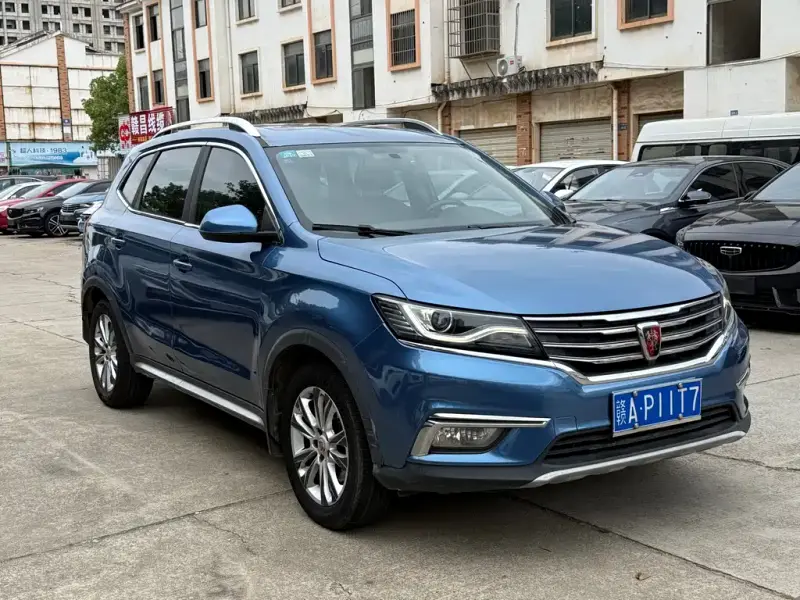 Roewe MG HS (RX5)