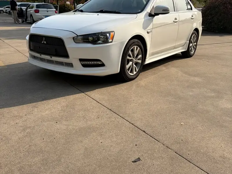 Mitsubishi Lancer EX