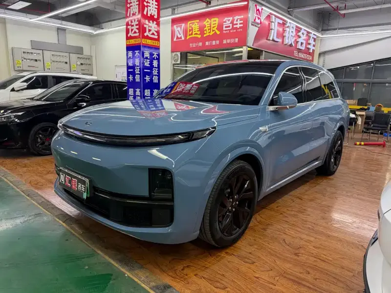 Li Auto L8