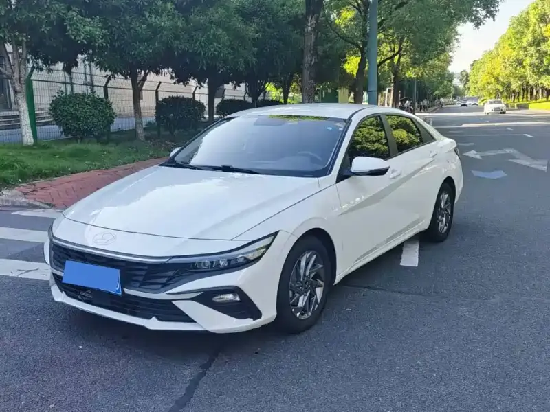 Hyundai Elantra