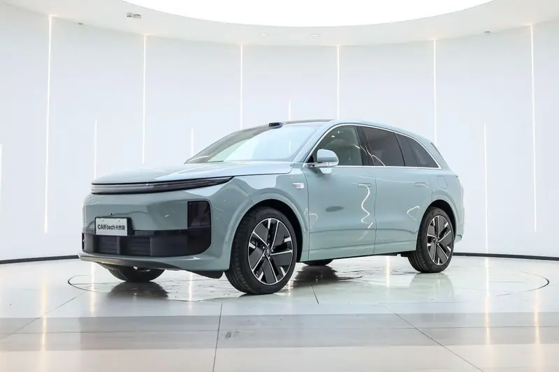Li Auto L6