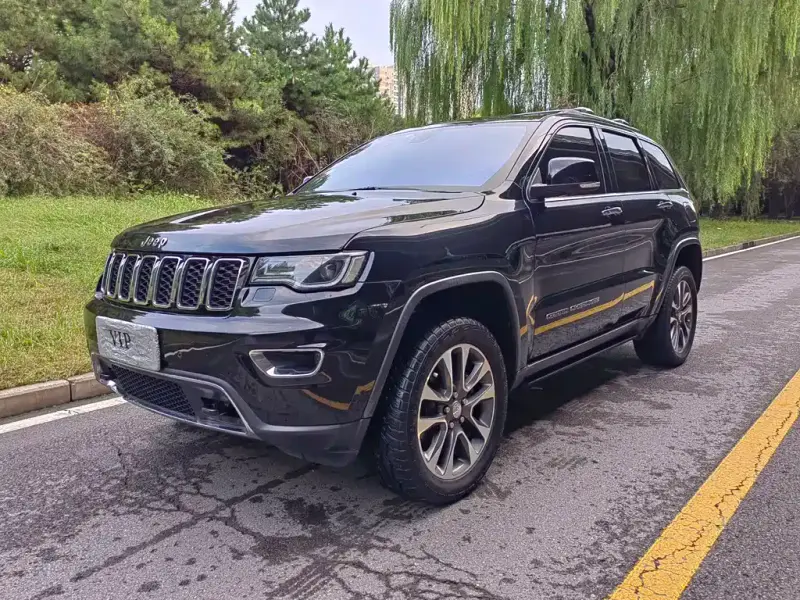 Jeep Grand Cherokee (Import)