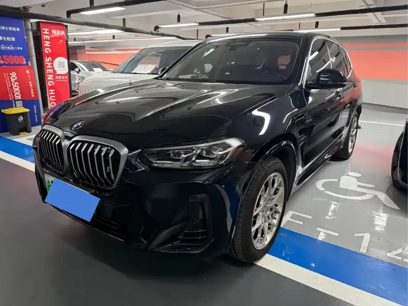 BMW iX3