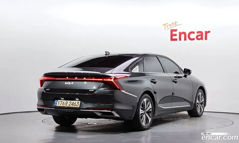 Kia K8