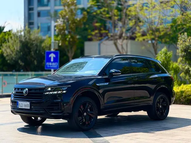 Volkswagen Touareg