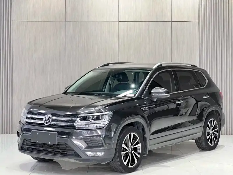 Volkswagen Tharu