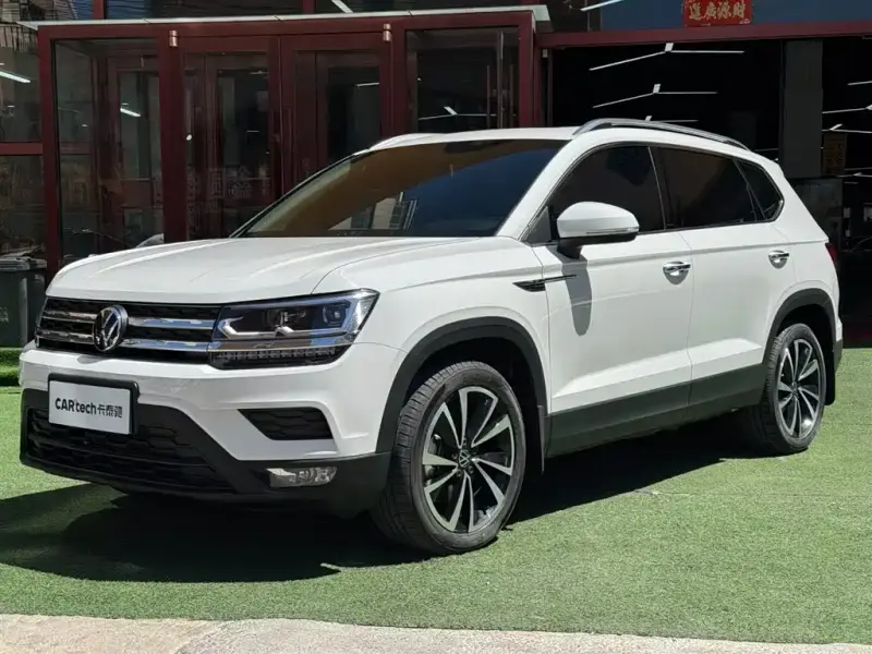 Volkswagen Tharu