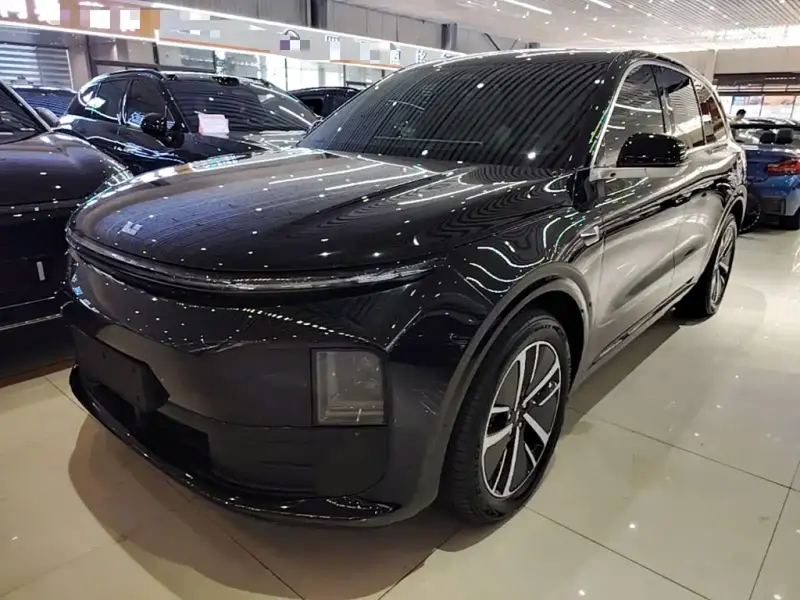 Li Auto L6