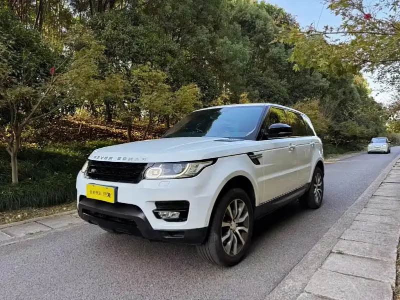 Land Rover Sport