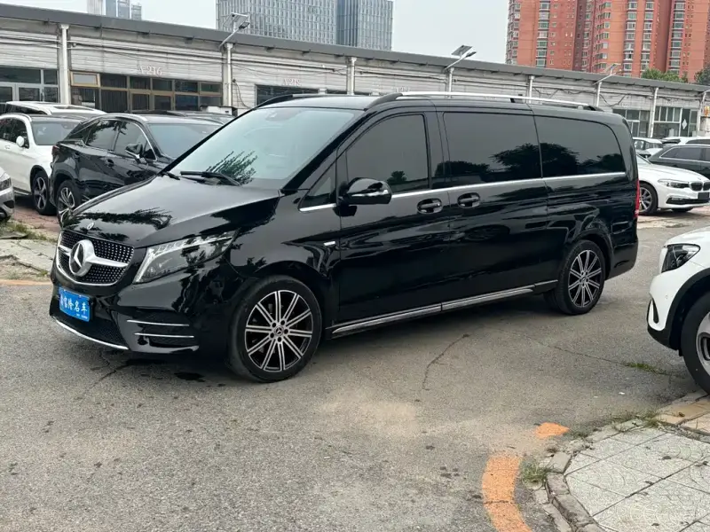 Mercedes-Benz V-Class