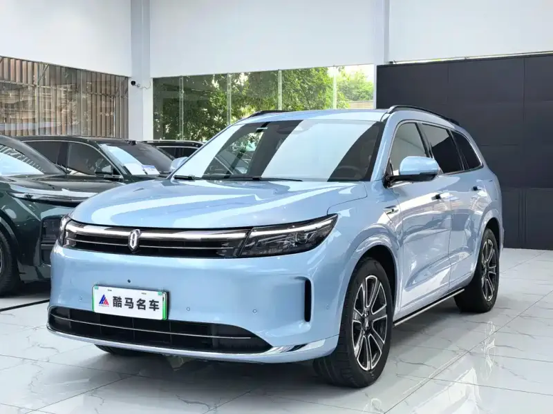 AITO M7