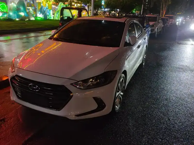 Hyundai Elantra