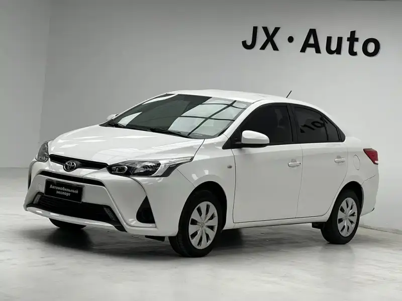 Toyota Yaris L