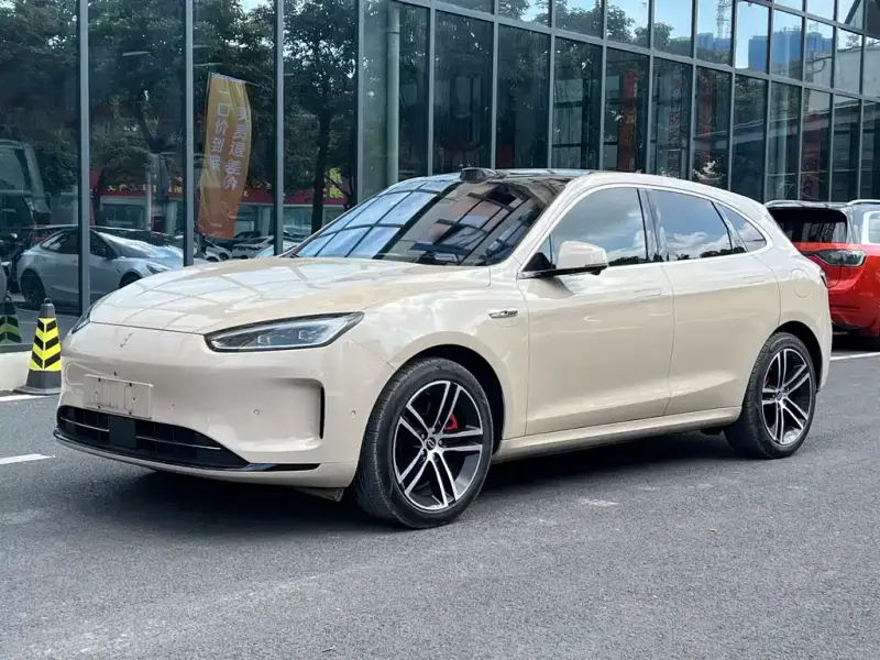 AITO M5